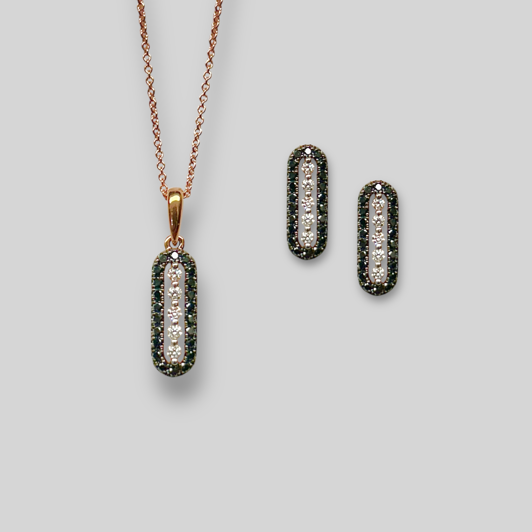 Juego 14K y brillantes. Ref: ASP22