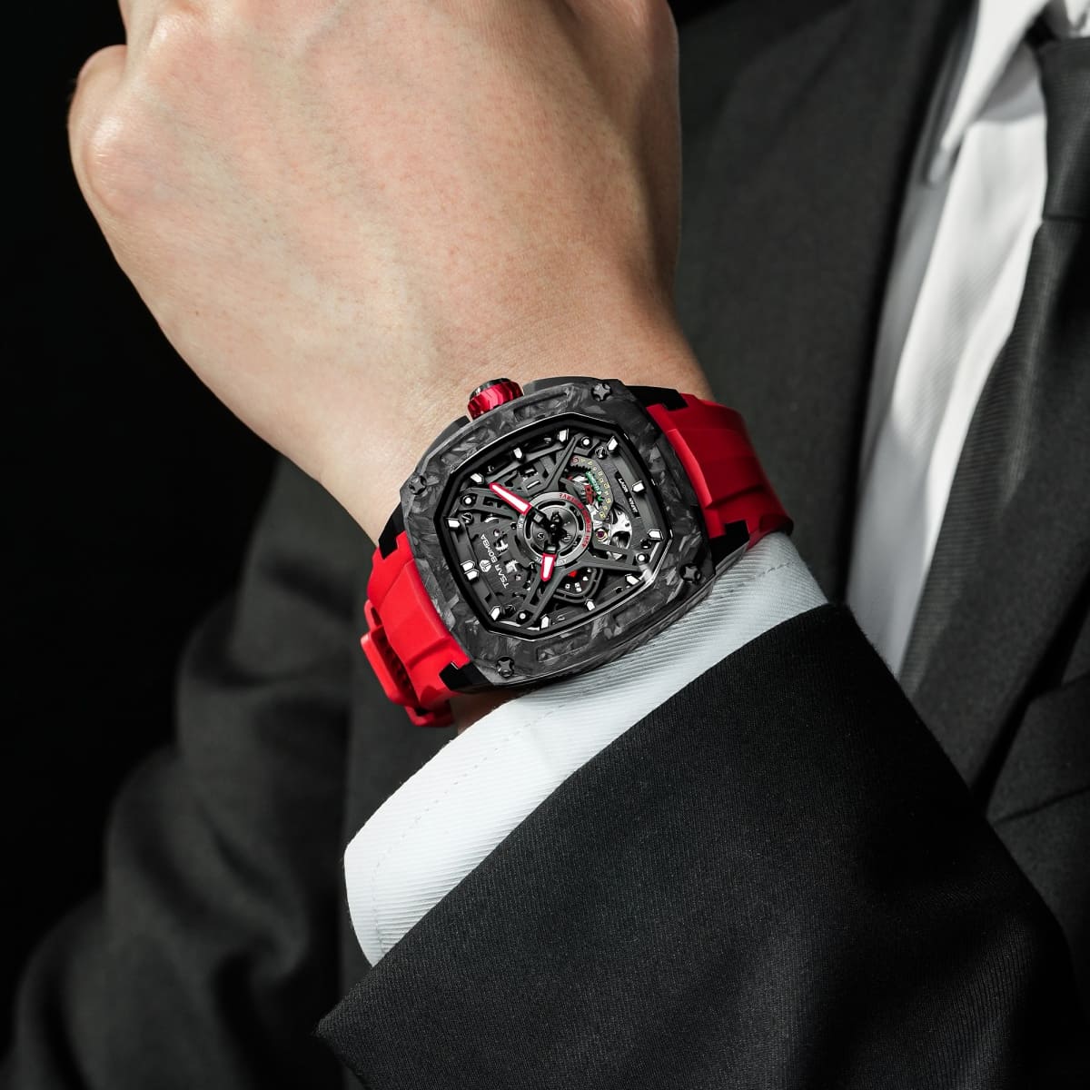 Dark Matter Automático Rojo TB8605-01