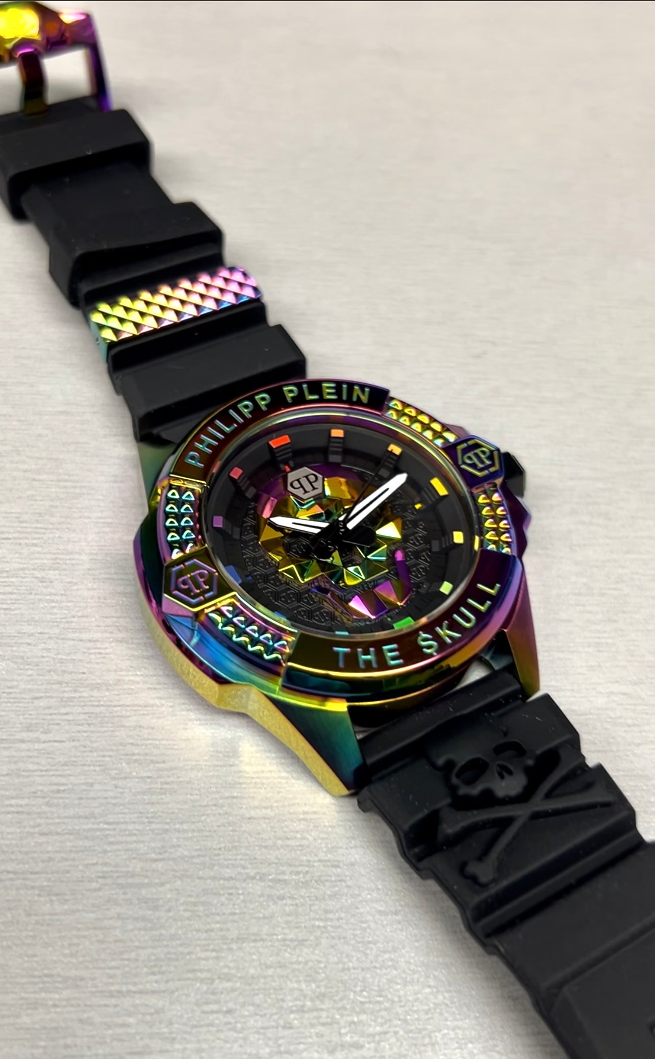 Skull 44mm Rainbow . PWAAA2123