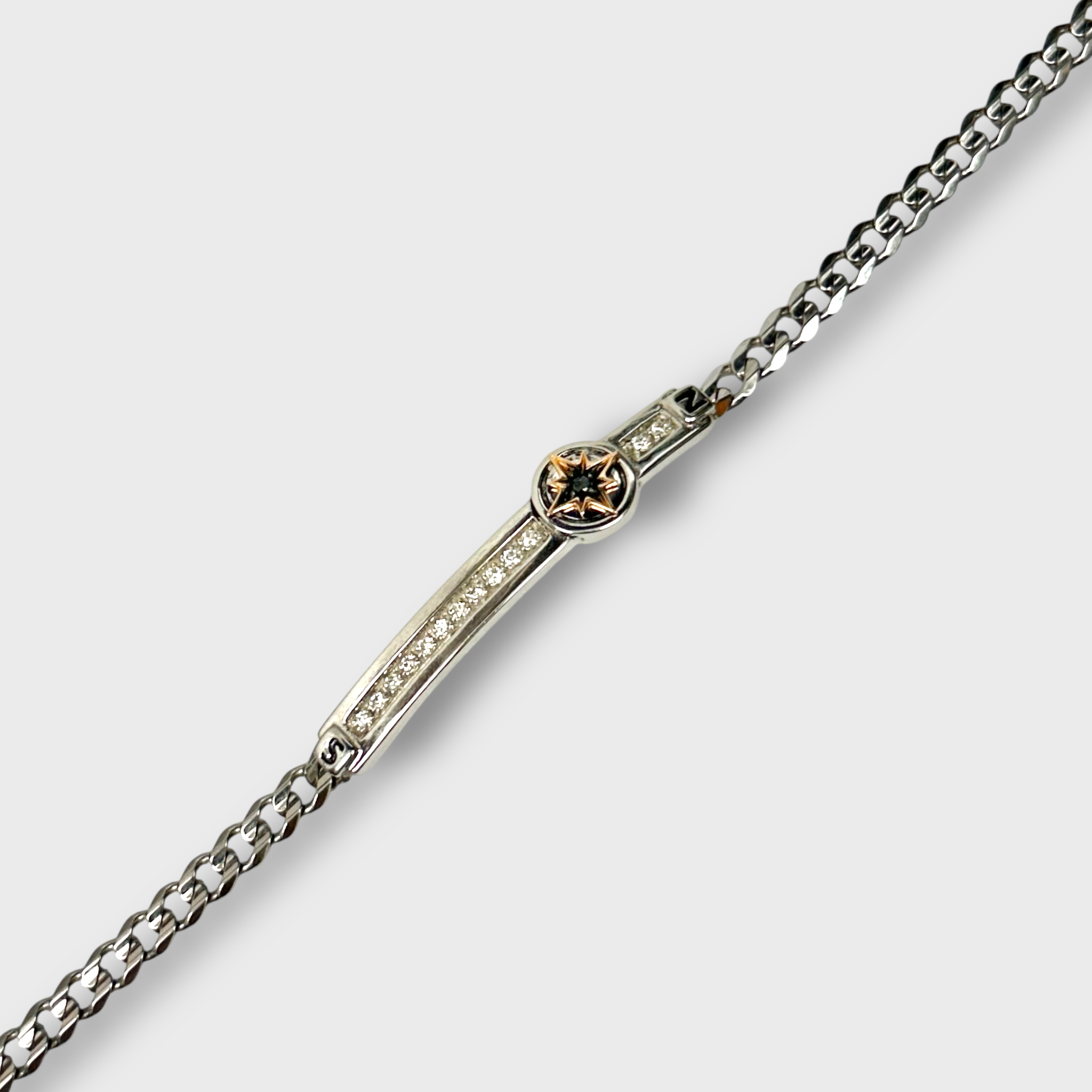 Esclava 18K y Diamantes EB669BR