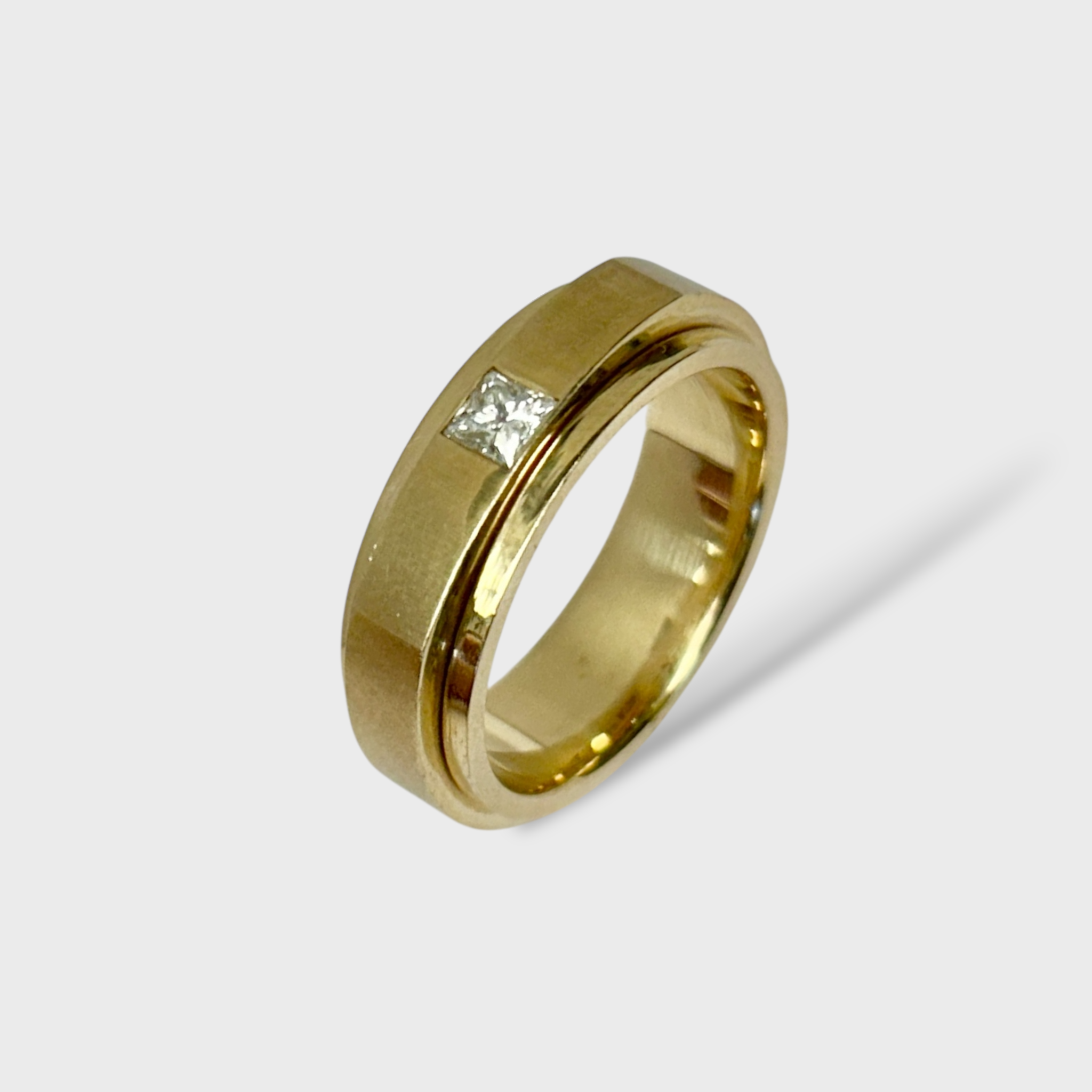 Anillos 14K y Diamante MLB-ANI-201