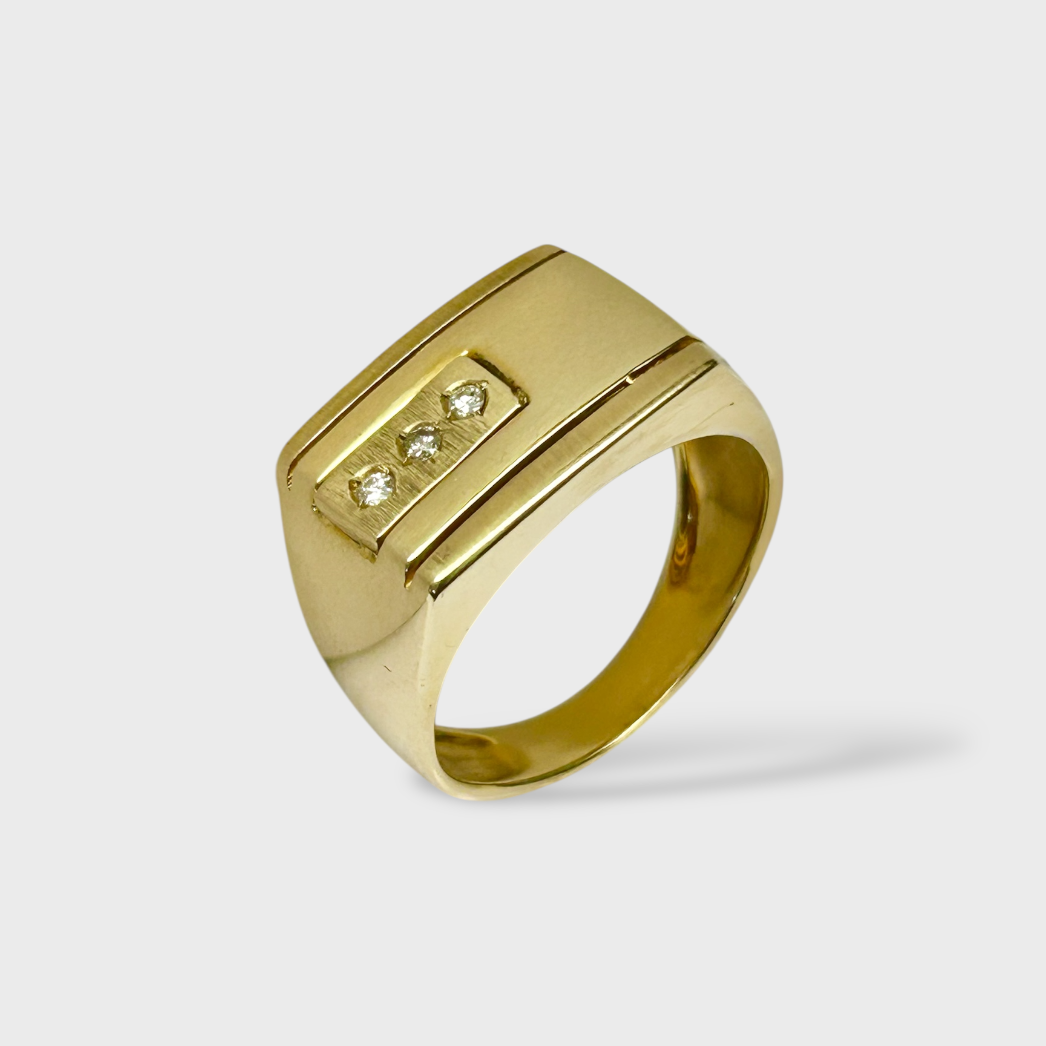 Anillo 14K y Diamantes UAN542