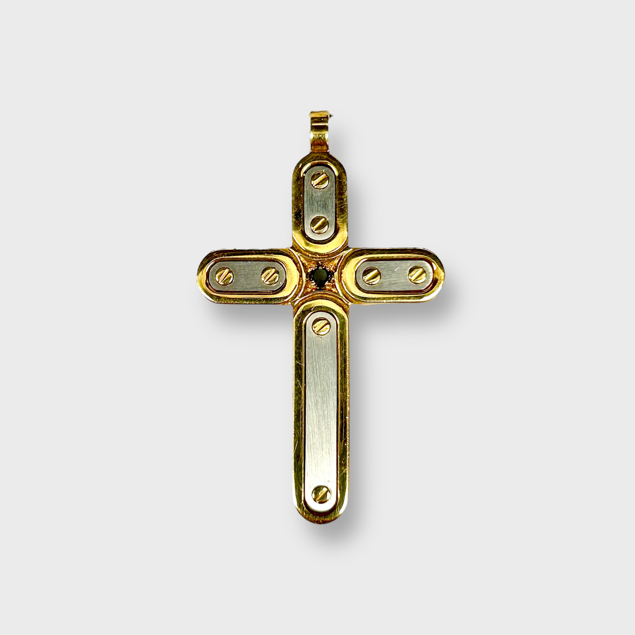 Cruz 18K y Diamante EP028GB