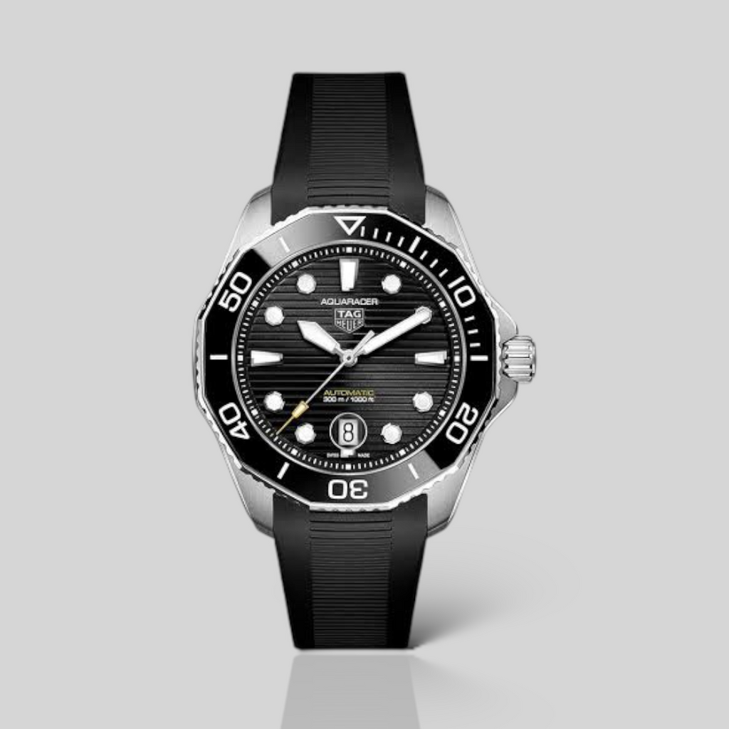 TAG HEUER AQUARACER
PROFESSIONAL 300 DATE
Automático, 43 mm, Acero WBP201A.FT6197