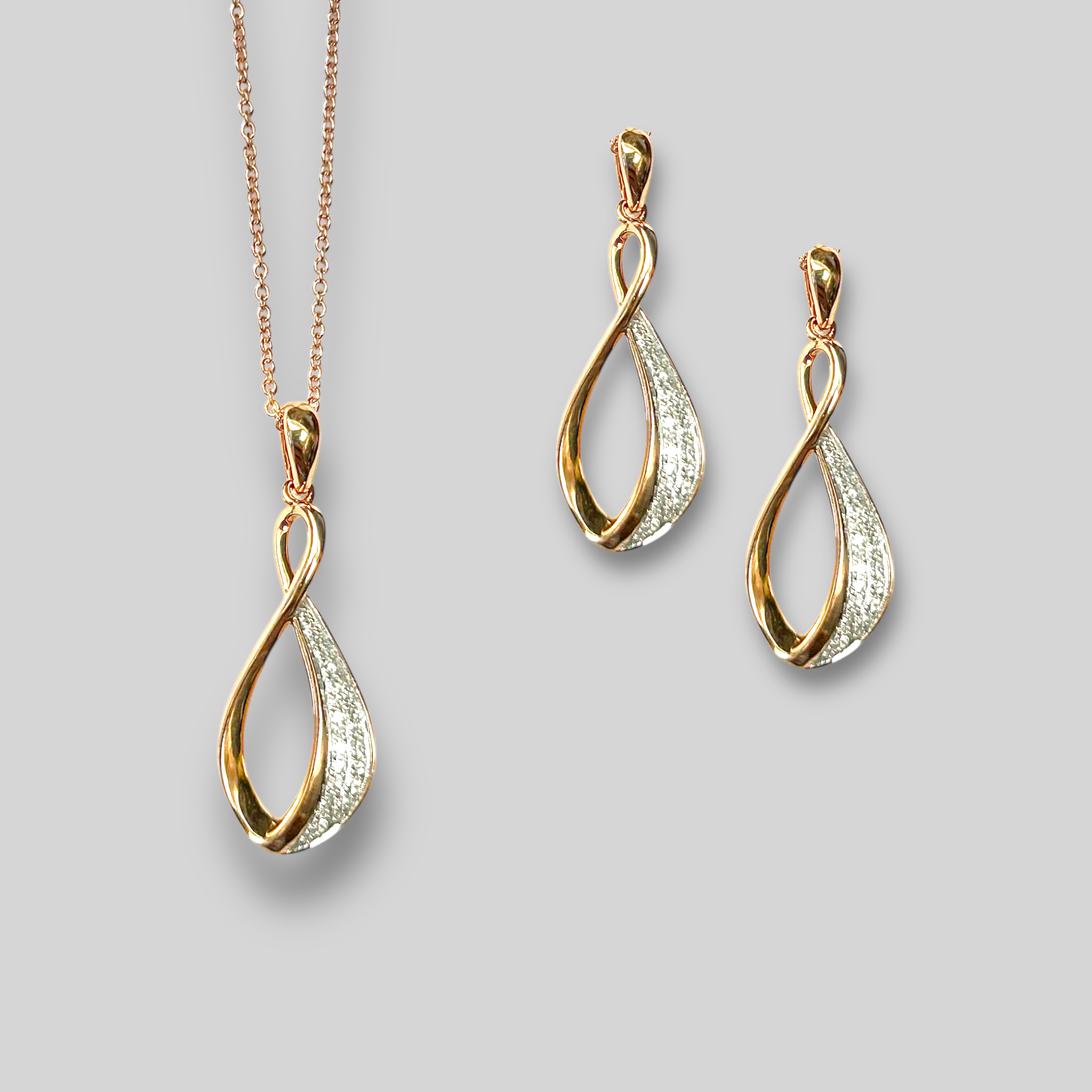 Juego 14K y Diamantes ASP38