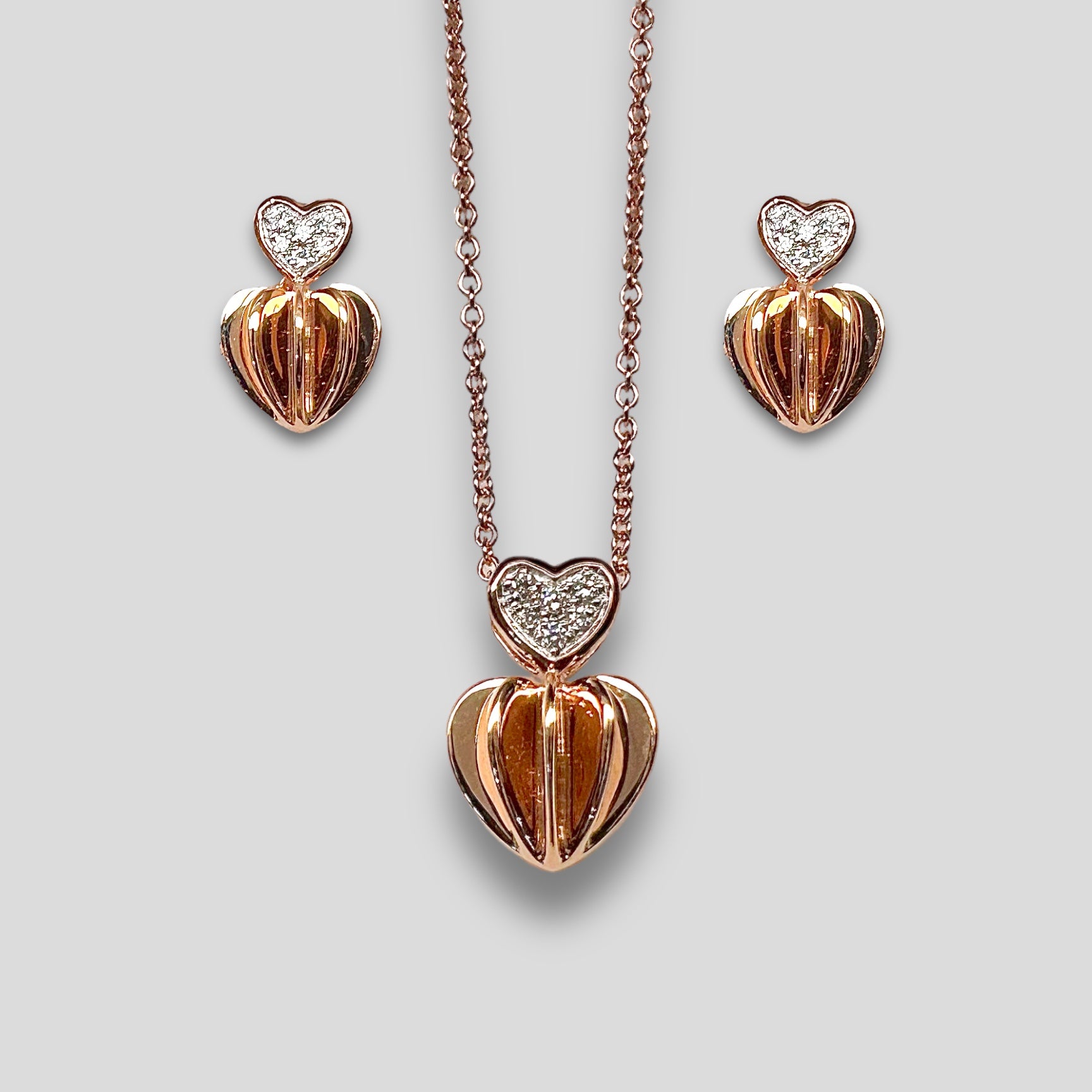 Juego en 14K y brillantes     Ref: ASP01