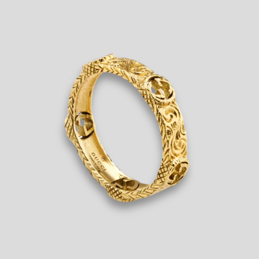 Anillo Interlocking 18K Mod:YBC603608001